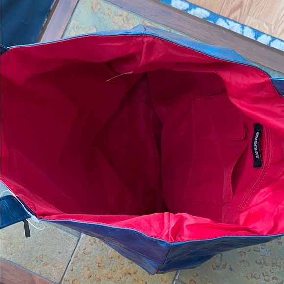 Avenue Blue Vegan Leather Tote NWT - Picture 4 of 5